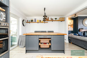 Photo 16- click for photo gallery